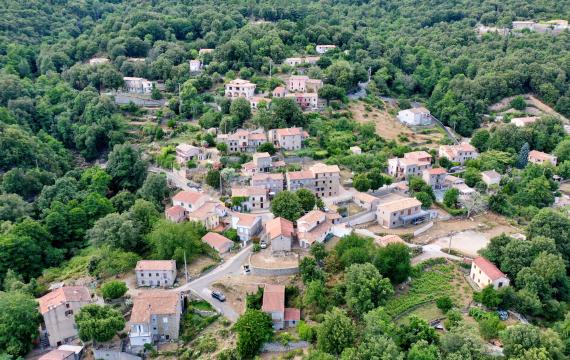CHISA VILLAGE FIUMORBU CASTELLU VUE AERIENNE